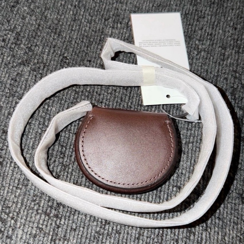 Coach Saddle Pouch Lanyard in Brass/Maple Brown Waxed Smooth Leather NWT - Picture 3 of 12